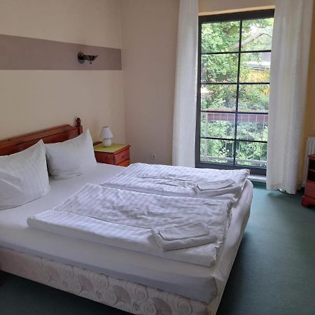 Hotel Am Kreischaer Park Extérieur photo