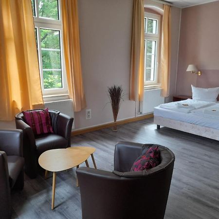 Hotel Am Kreischaer Park Extérieur photo